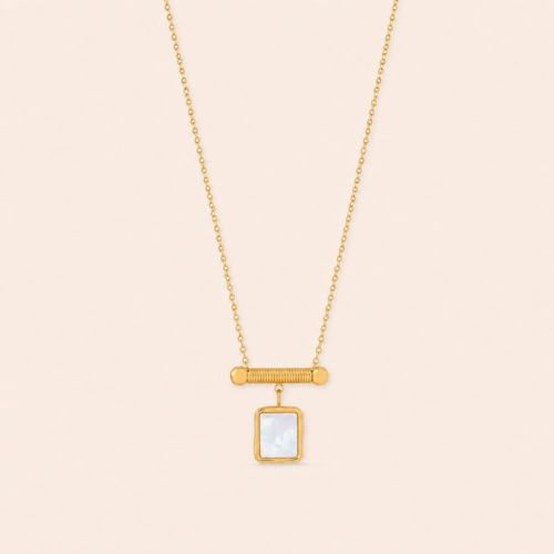 Ivory Shell Pendent Necklace