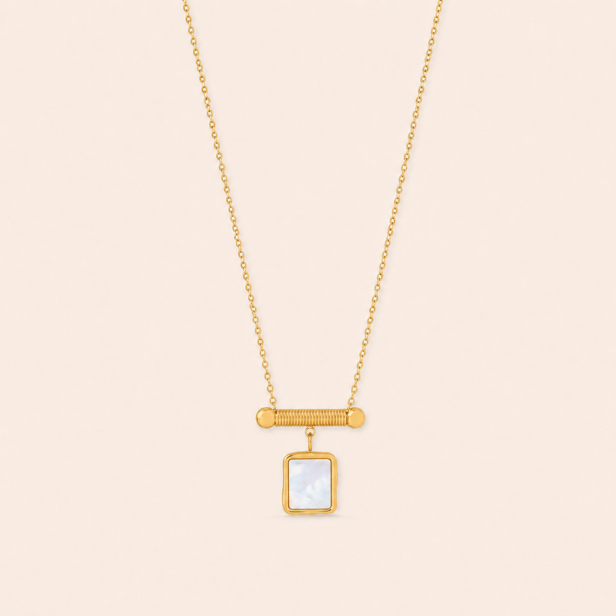 Ivory Shell Pendent Necklace
